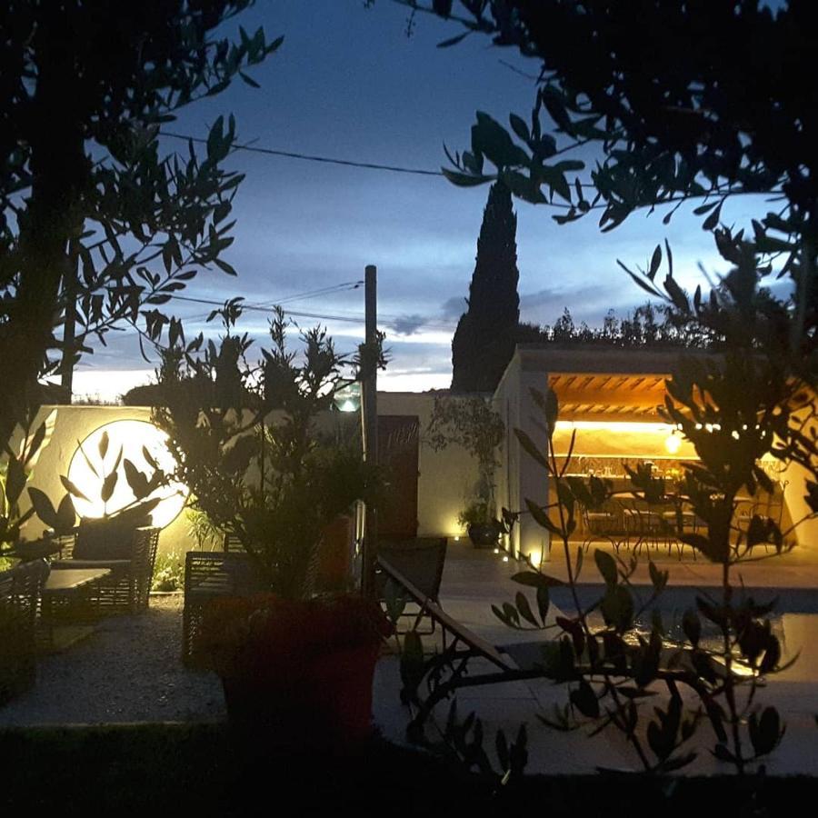 Bed and Breakfast Philoxenia Pourrieres Exterior foto