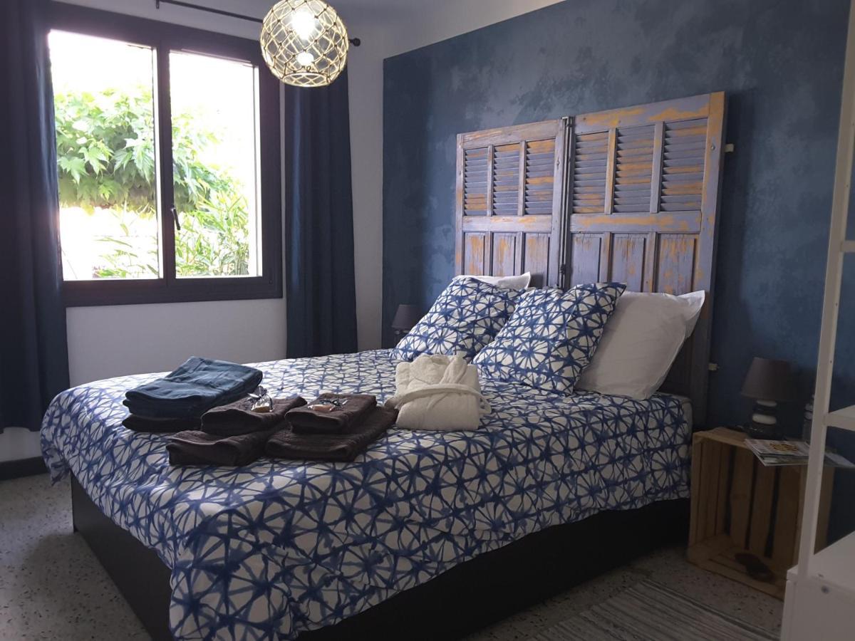 Bed and Breakfast Philoxenia Pourrieres Exterior foto